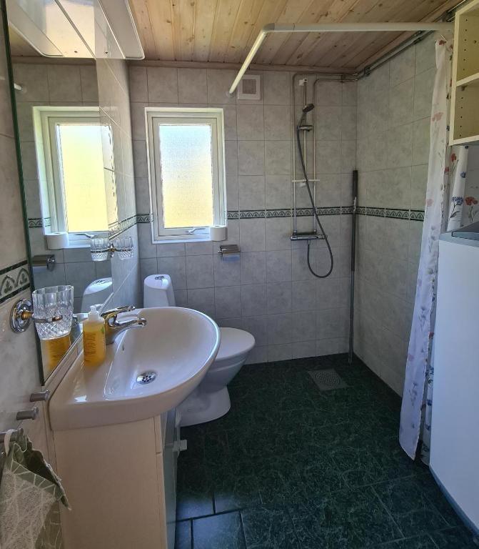 Villa Gaerdsholmens Skaergardshemman "Eken" Edsbruk Esterno foto